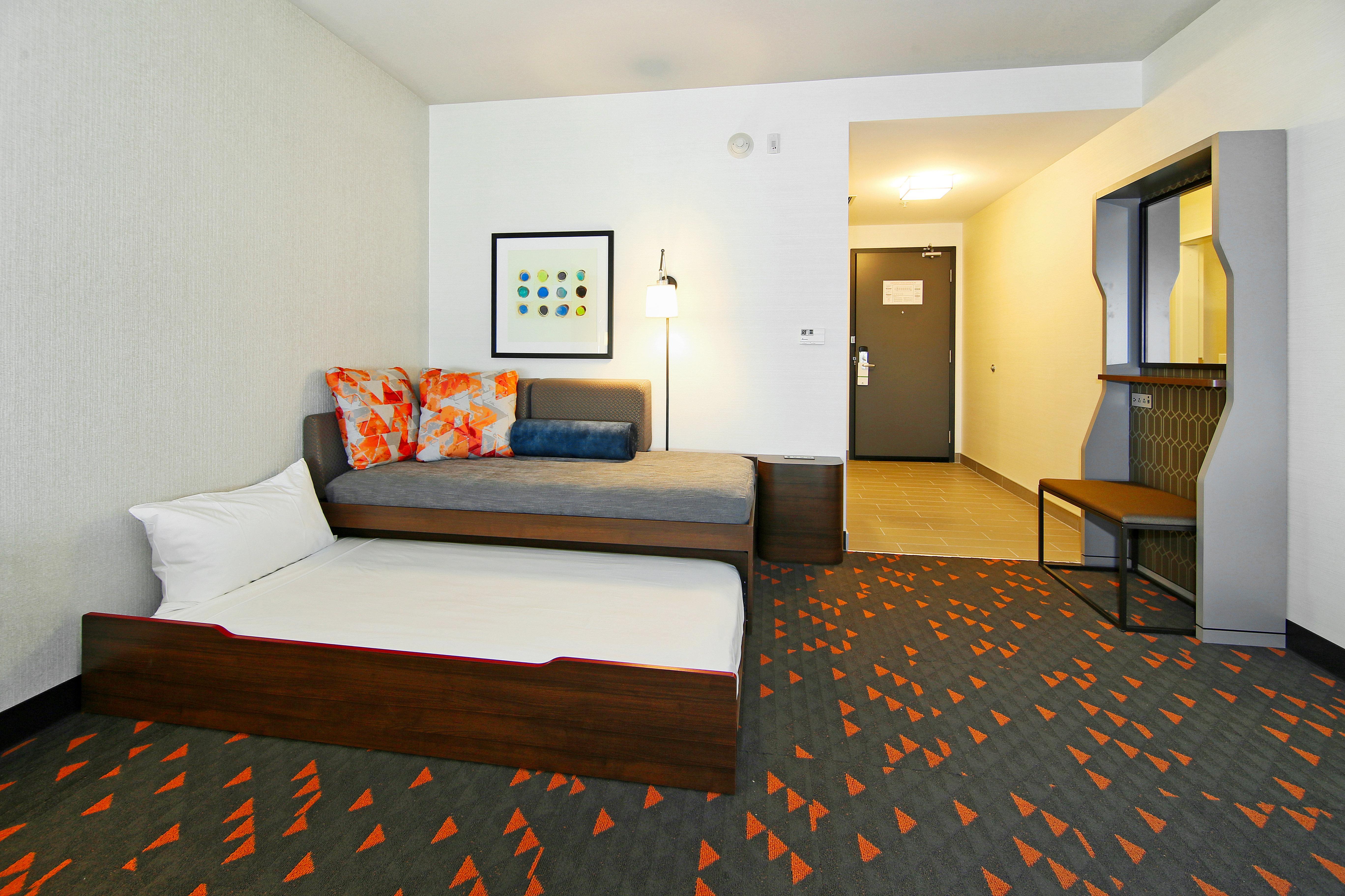 Holiday Inn Hotel & Suites - Calgary Airport North By Ihg Exterior photo